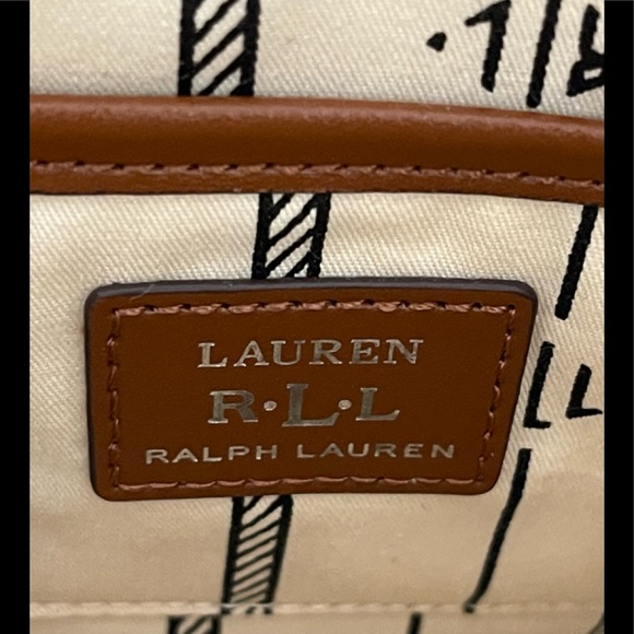 Pretty Lauren by Ralph Lauren Colorful Wristlet. - Picture 7 of 12
